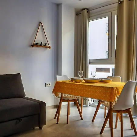 Cosy With Balcony